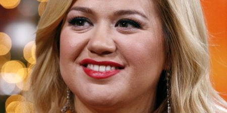 “I Knew It!” Kelly Clarkson Reveals Sex of Baby