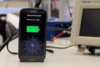 VIDEO: We Need This! New Product Can Charge Your Smartphone In 60 Seconds