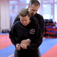 VIDEO: Her.ie Wants You To Stay Safe – WK 4: How To React When Someone Grabs You From Behind Using Krav Maga