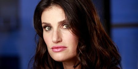Idina Menzel Shows Off A Brand New Look… And We’re Loving It!