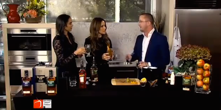 “It’s a Beautiful Irish Toast!” Guest Pranks US Hosts With A Very Familiar Phrase…