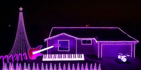 Think Your Christmas Light Are Impressive? Look at These Ones!