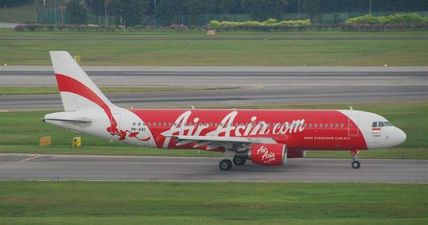 Divers Recover Black Box Recorder From AirAsia Flight