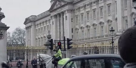 Video of Naked Man Climbing Down Side of Buckingham Palace Goes Viral