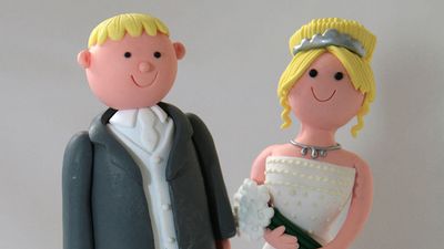 Irish Couples Spend HOW Much On Their Wedding Day And Honeymoon?