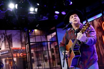 Garth Brooks Wants To Return To Ireland… To “Make It Up” To Fans