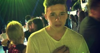 WATCH: Brooklyn Beckham Just Got Brilliantly Owned By Dad David Online
