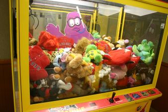 Someone Has Discovered The Truth About Claw Machines… And It Will Break Your Heart