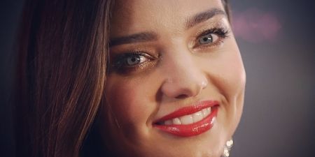 The Everyday Item That Miranda Kerr Relies On For Glowing Skin