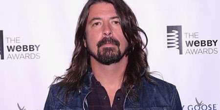 Dave Grohl Breaks Leg During Gig, Continues with Show