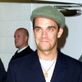 Robbie Williams Flirts With a 15 Year Old Fan