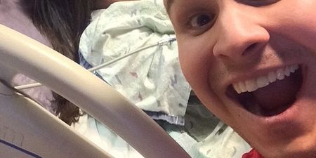 Brave Man Goes Viral After Taking a Selfie While His Wife Is Giving Birth