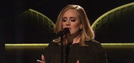Adele’s Raw Video From SNL Was Leaked And It’s FLAWLESS