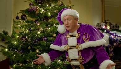 WATCH: Cadbury’s Just Posted A Video Of Louis Walsh As Santa And It’s Absolutely Brilliant