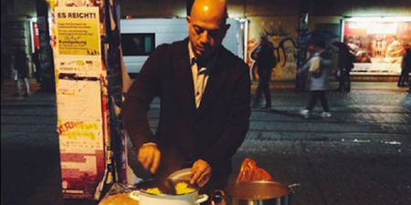 Refugee Cooks Dinners For Homeless People To ‘Give Back’ To The Country Who Saved Him