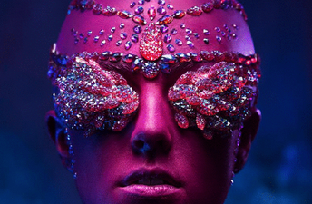 Legally Blind Artist Demonstrates His World Through Hypnotising Gifs