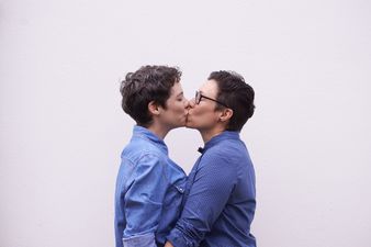 Here’s The Science to why You Close You Eyes When You Kiss