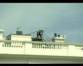 White House Update – Secret Service shoot man carrying gun