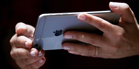 Hackers have uncovered a simple flaw in Apple products