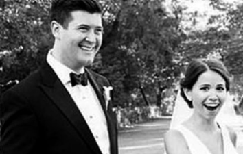 Tom Hanks photobombed this couple’s wedding and the results are incredible