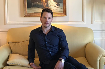 Fans have noticed one important thing is missing from Chris Pratt’s Passenger tour pictures