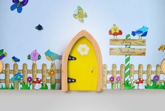 Little girl leaves the funniest request at her fairy door