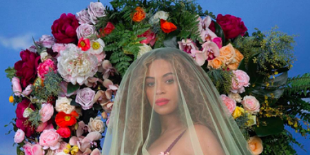 Beyoncé has just announced she’s pregnant WITH TWINS