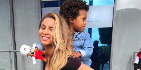 Pregnant Ciara carried her toddler and everyone is giving out