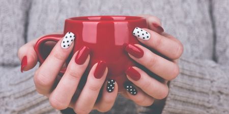 Say goodbye to smudged nails with this GENIUS drying trick