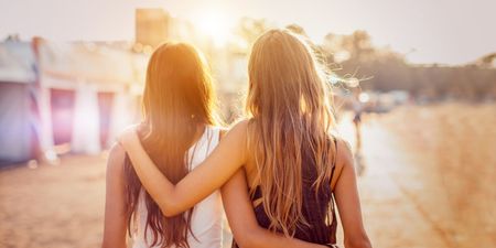 9 things that happen to every group of gal-pals at a festival