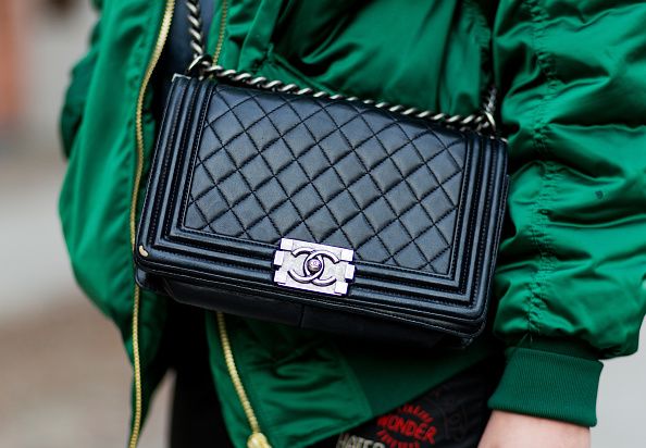 Chanel shop boy prix