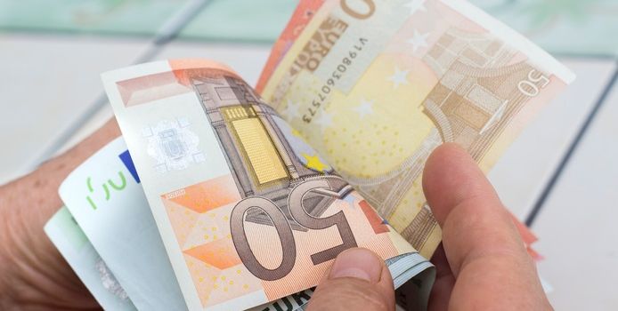 One Irish person is waking up €500k richer after last night's EuroMillions