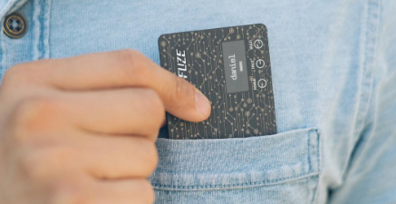 This all-in-one smart card wants to replace your ENTIRE wallet