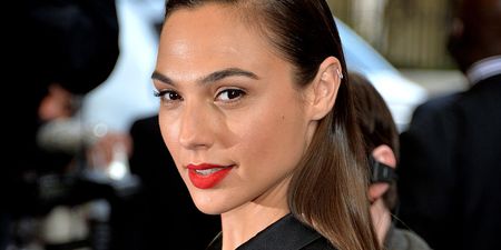 Gal Gadot wore these €27 flip flops to the Wonder Woman premiere