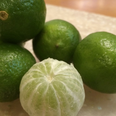 People are peeling their limes… and the internet cannot handle it