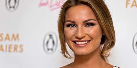 Sam Faiers just revealed her new BUBBLEGUM pink hair, and we actually love it