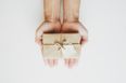 This is how you tell if someone doesn’t like the gift you’ve given them