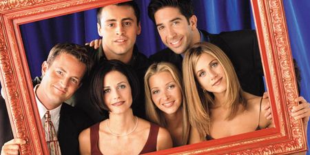 A photo from Friends is making people on the internet very uncomfortable