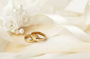 These wedding invitations are like something we’ve never seen before!