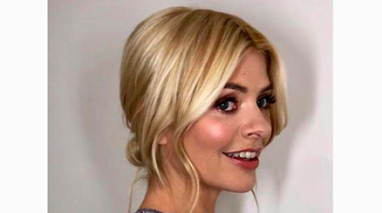 Holly Willoughby's Dancing on Ice outfit
