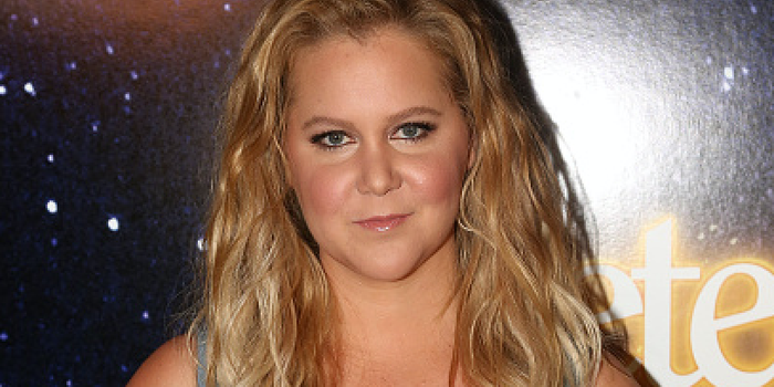 We have photos! Amy Schumer looked like a goddess on her wedding day