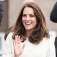People are FREAKING OUT about Kate Middleton’s fingers in this pic