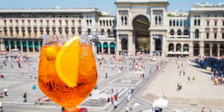 This delicious Aperol Spritz ice-pop recipe is just what your weekend needs