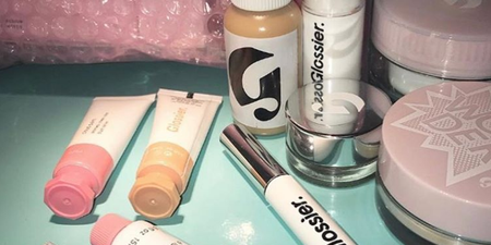 BIG news beauty fans! Glossier has confirmed it’s delivering to Ireland