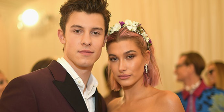 Shawn Mendes and Hailey Baldwin kept their distance on the red carpet last night