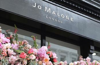 Oooooh! There’s one brand new product in Jo Malone’s latest collection