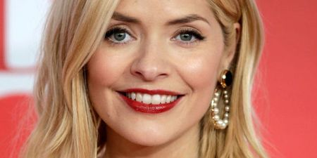 Holly Willoughby’s Topshop shorts are the perfect office summer wear