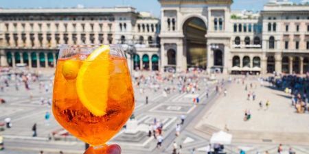 Here’s how to make the PERFECT Aperol Spritz (it’s so easy!)