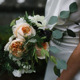 This wedding florist will deliver anywhere in Dublin for a flat-rate at just one week’s notice
