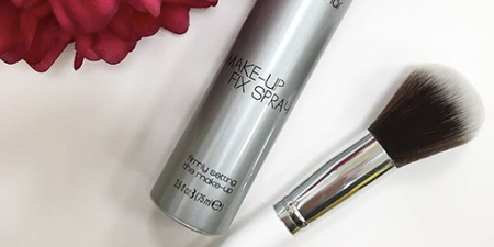 This setting spray keeps my makeup fresh for AGES and it’s less than €8